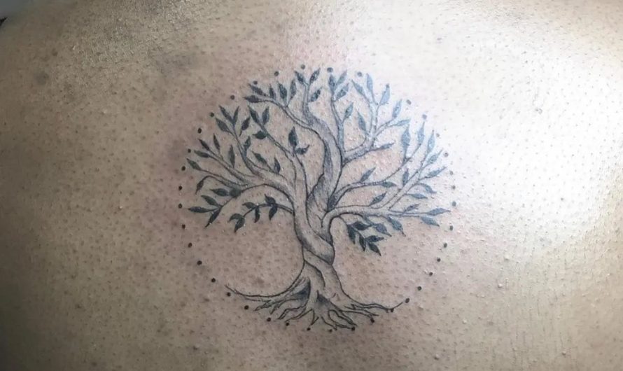 여성 등 문신: 점과 뿌리가 있는 미니멀한 나무 디자인 (중형)