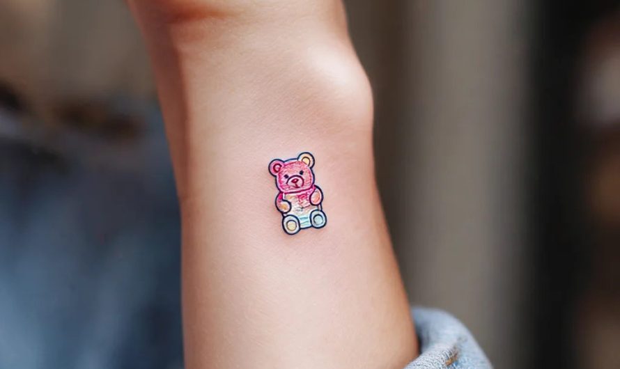 여성을 위한 귀여운 곰 젤리 손목 타투